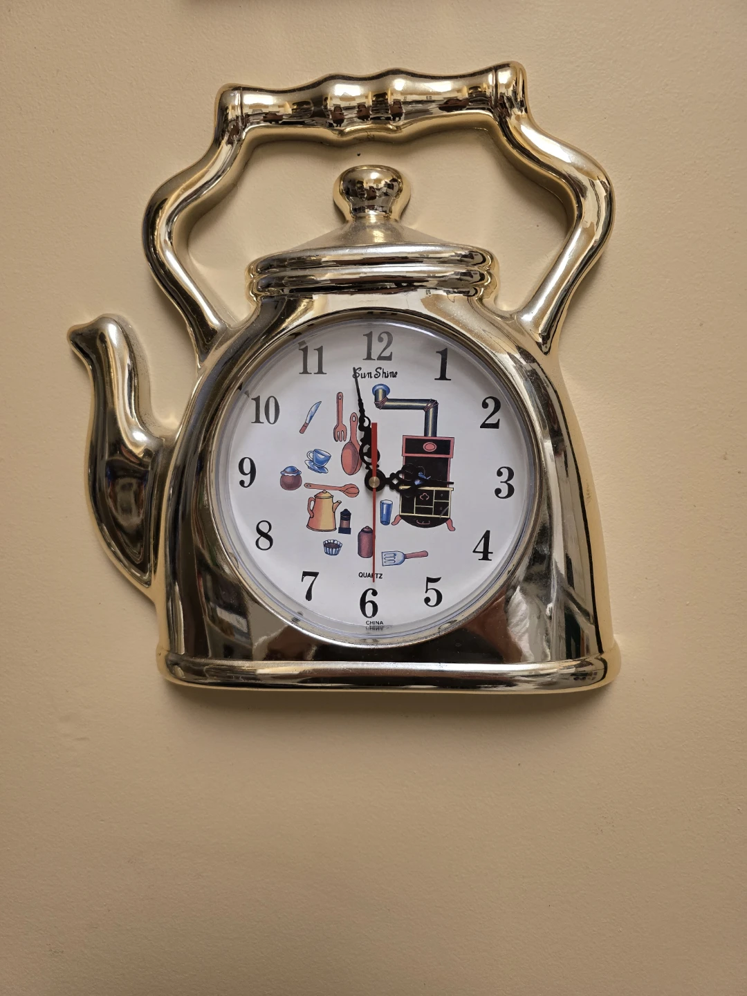 Kettle Shaped Wall Clock - photo 2