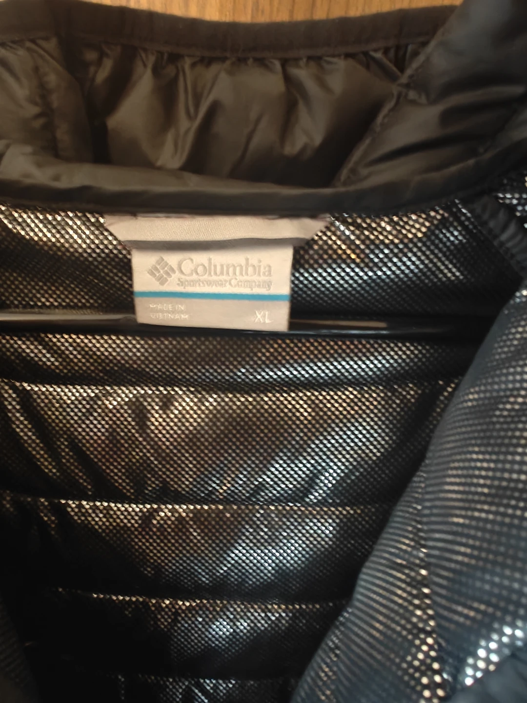 Columbia Women's Puffer Jacket-URGENT PICKUP NEAR SURREY CENTRAL - photo 2