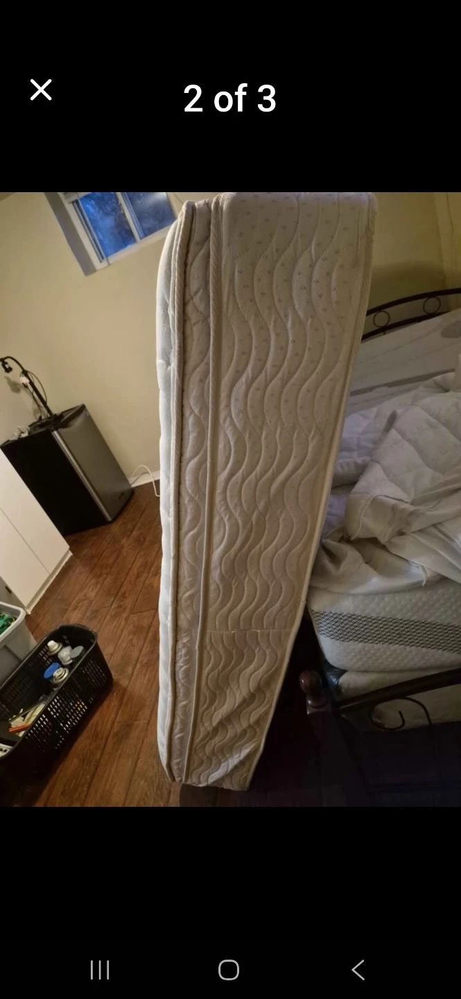 Queen size pillow top mattress in very good condition - photo 3