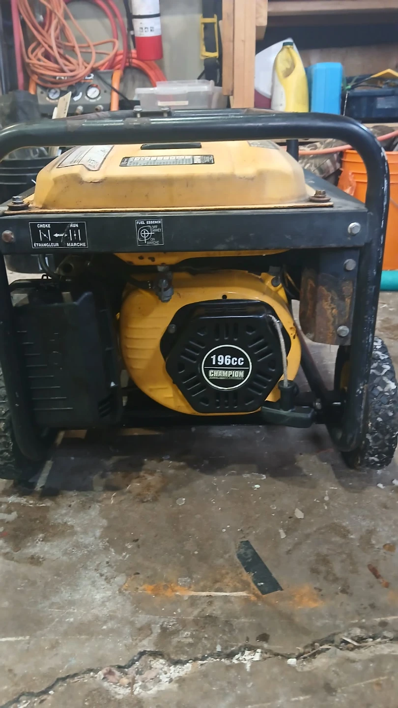Champion 4000 Starting Watts Generator - photo 4