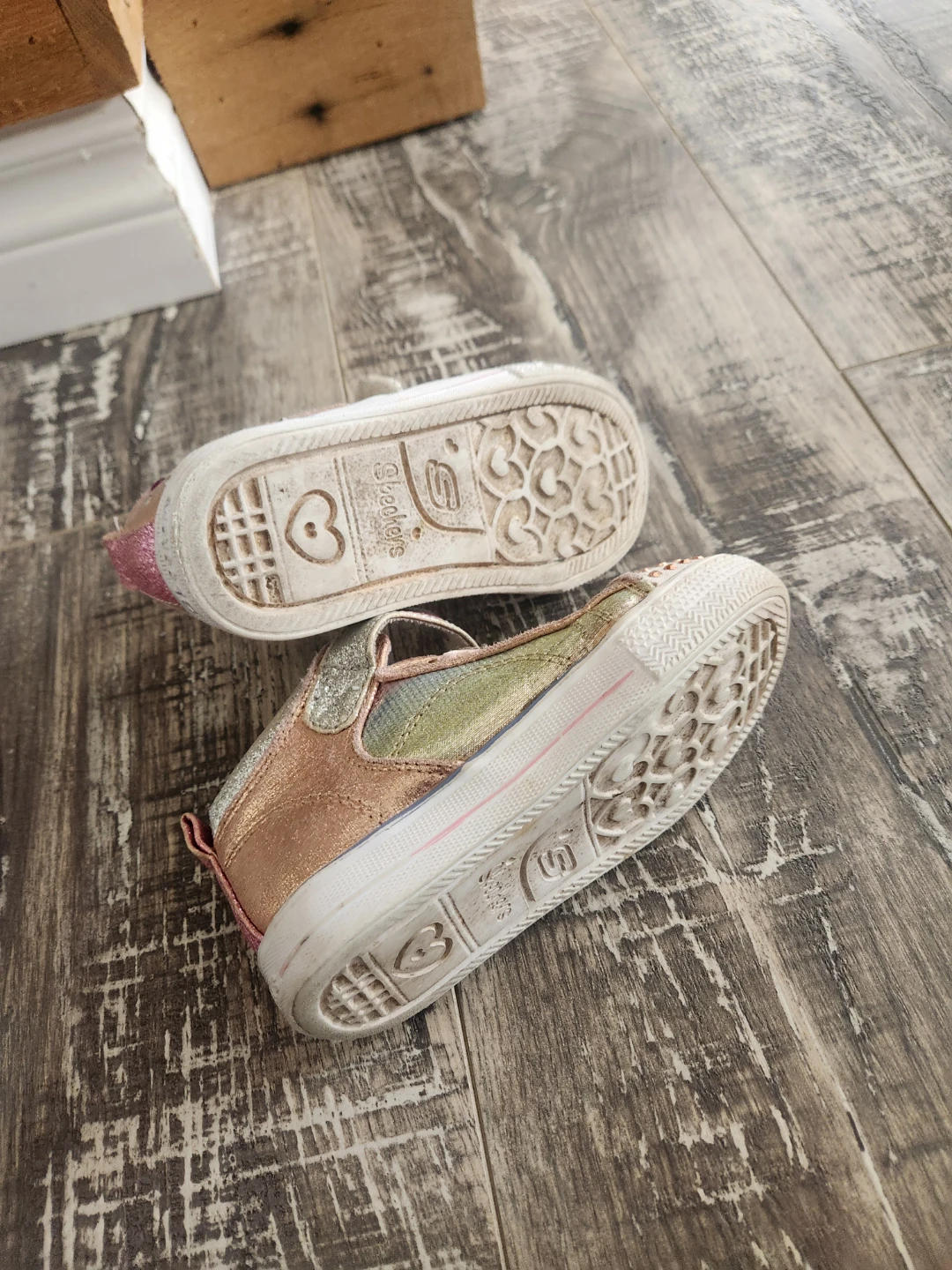 Skechers Toddler Girls size 8Light-Up Sneakers - photo 3