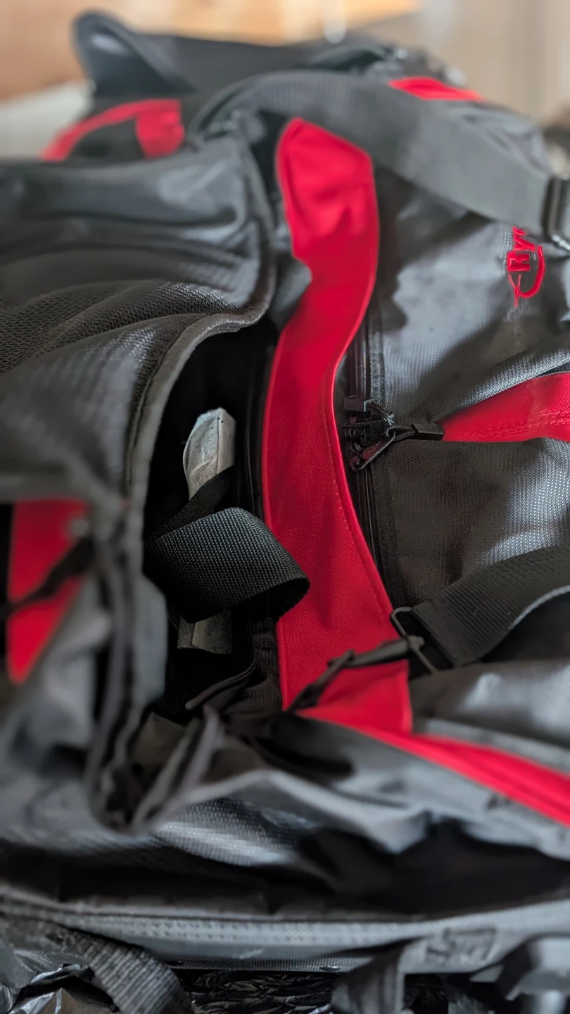 Ryder Duffle Bag - Black and Red