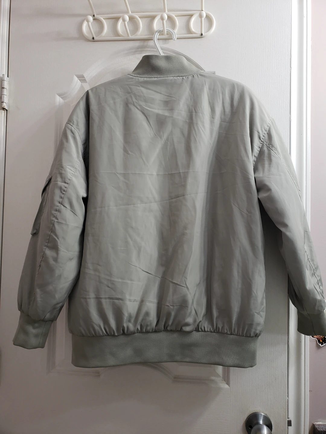 Ardene Bomber Jacket.unisex- Size small but can fit up to medium - photo 2