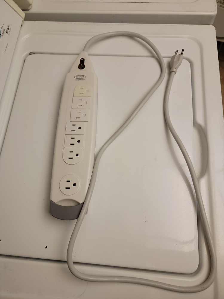 Belkin SurgeMaster 6-Outlet Surge Protector