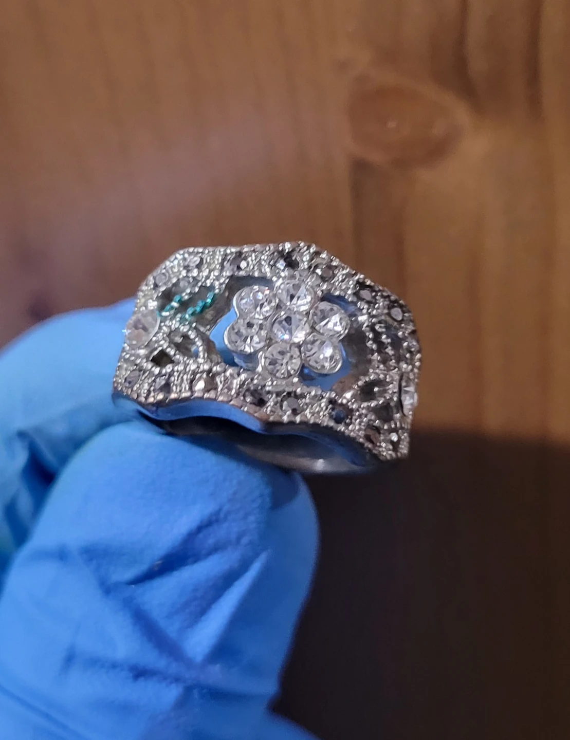Rhinestone Flower Design Ring