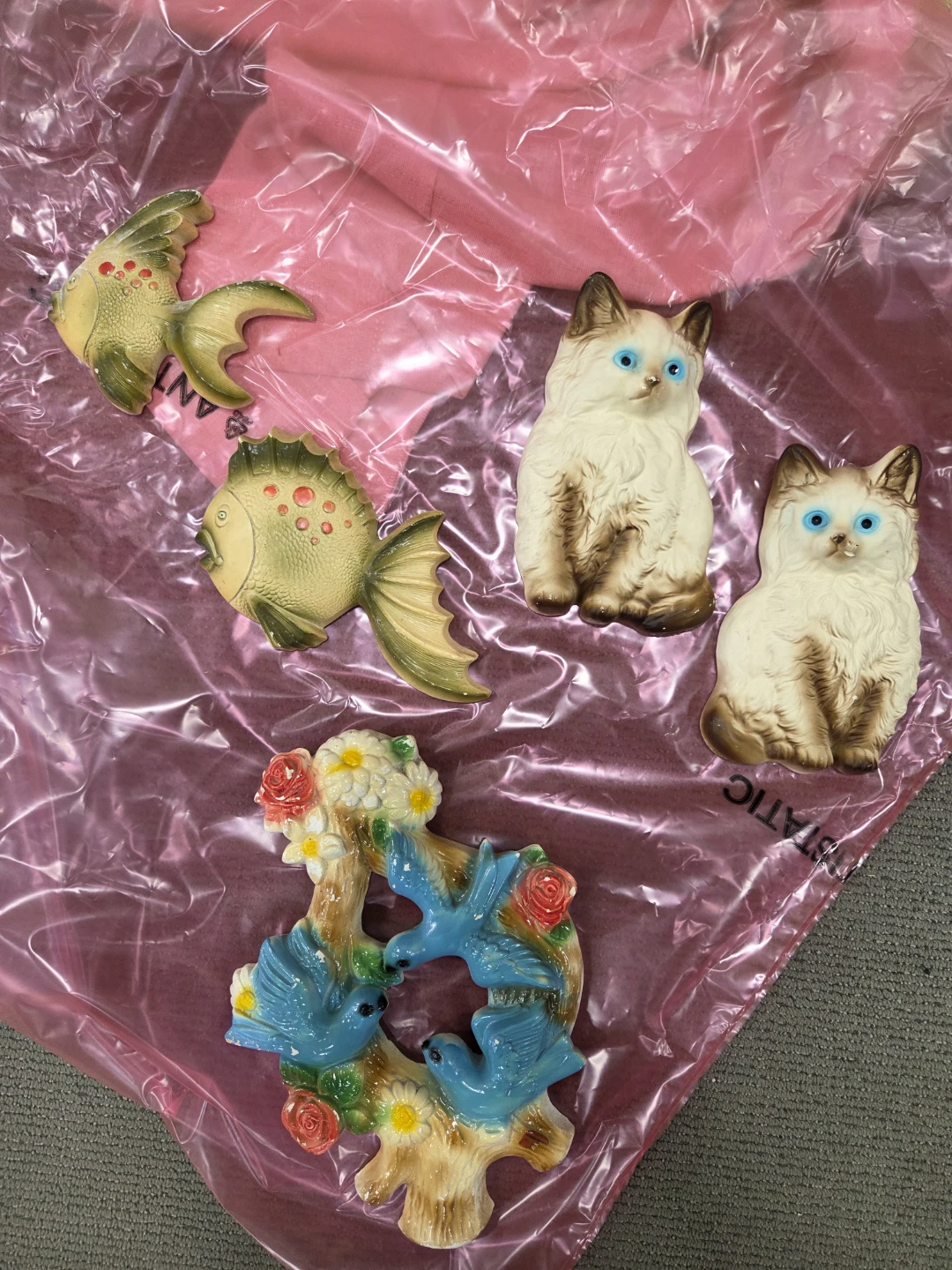 Chalkware collection. Vintage Ceramic Cat, Fish, and Birds - photo 2