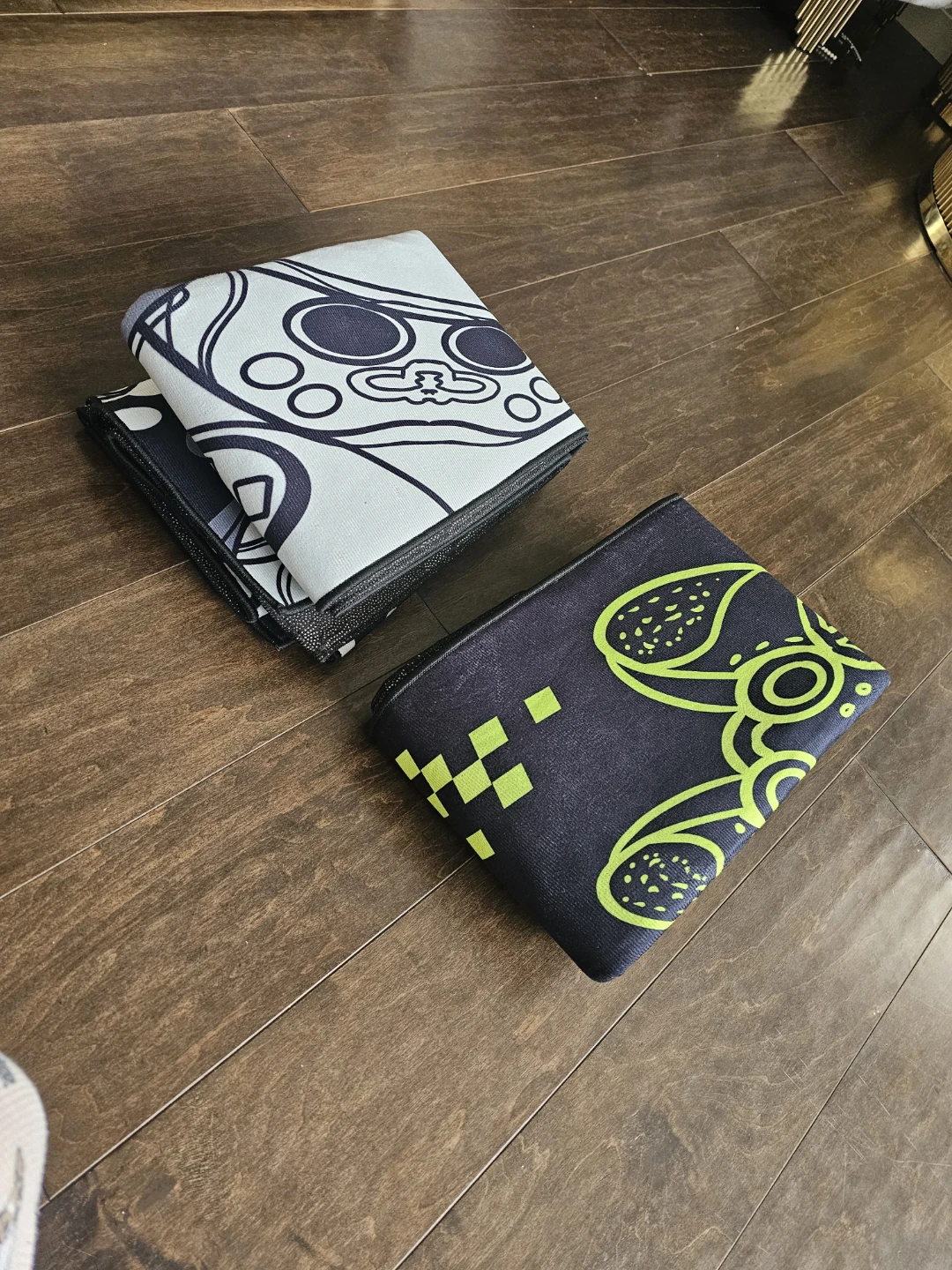 (New)Gaming rug for kids (size 59×39 inches)Each $25 or both $40