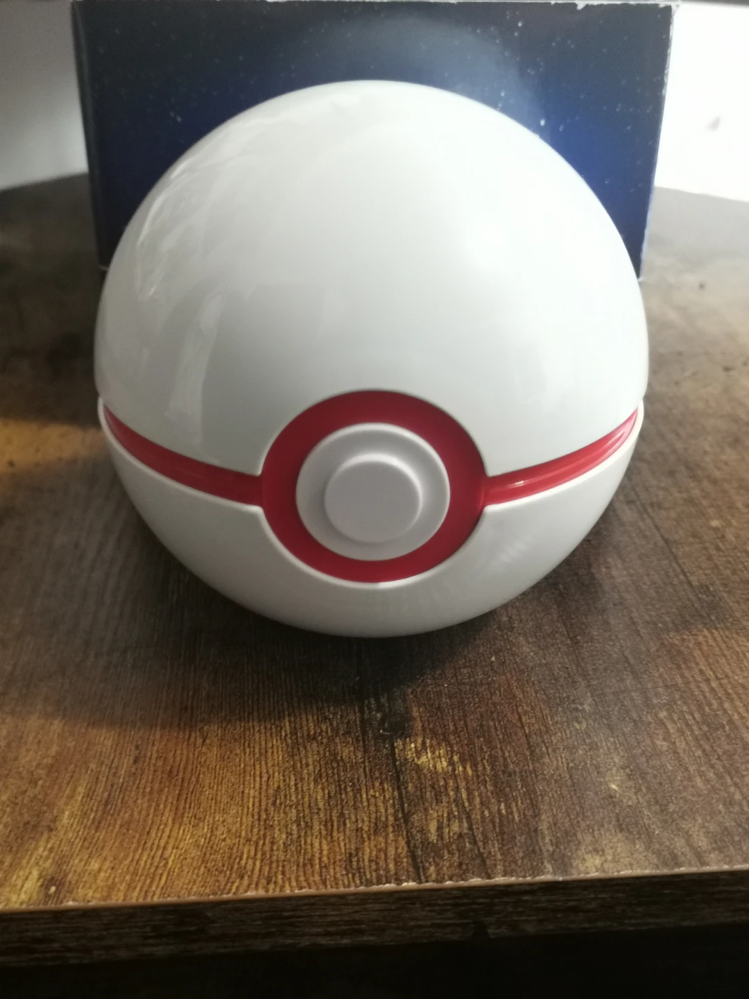 Pokemon GO Premier Deck Holder Collection Dragonite VSTAR