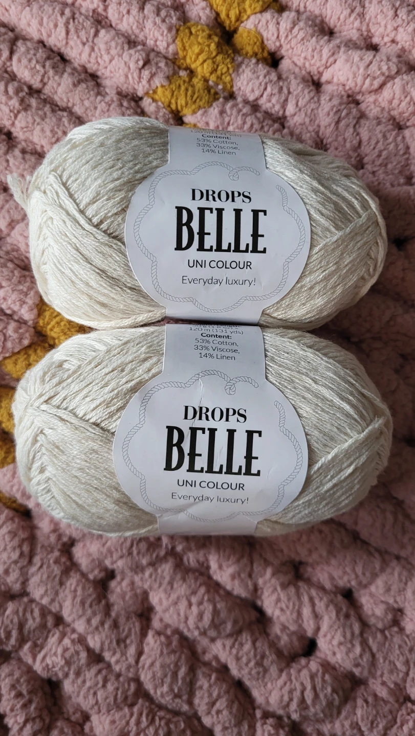 DROPS BELLE Off White Yarn - 9 Skeins
