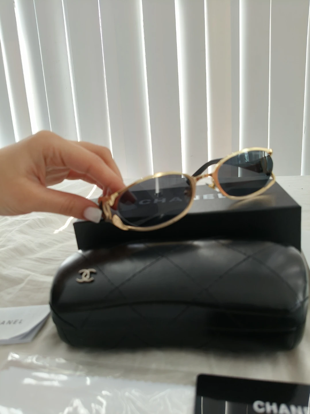 CHANEL Oval Sunglasses - photo 2