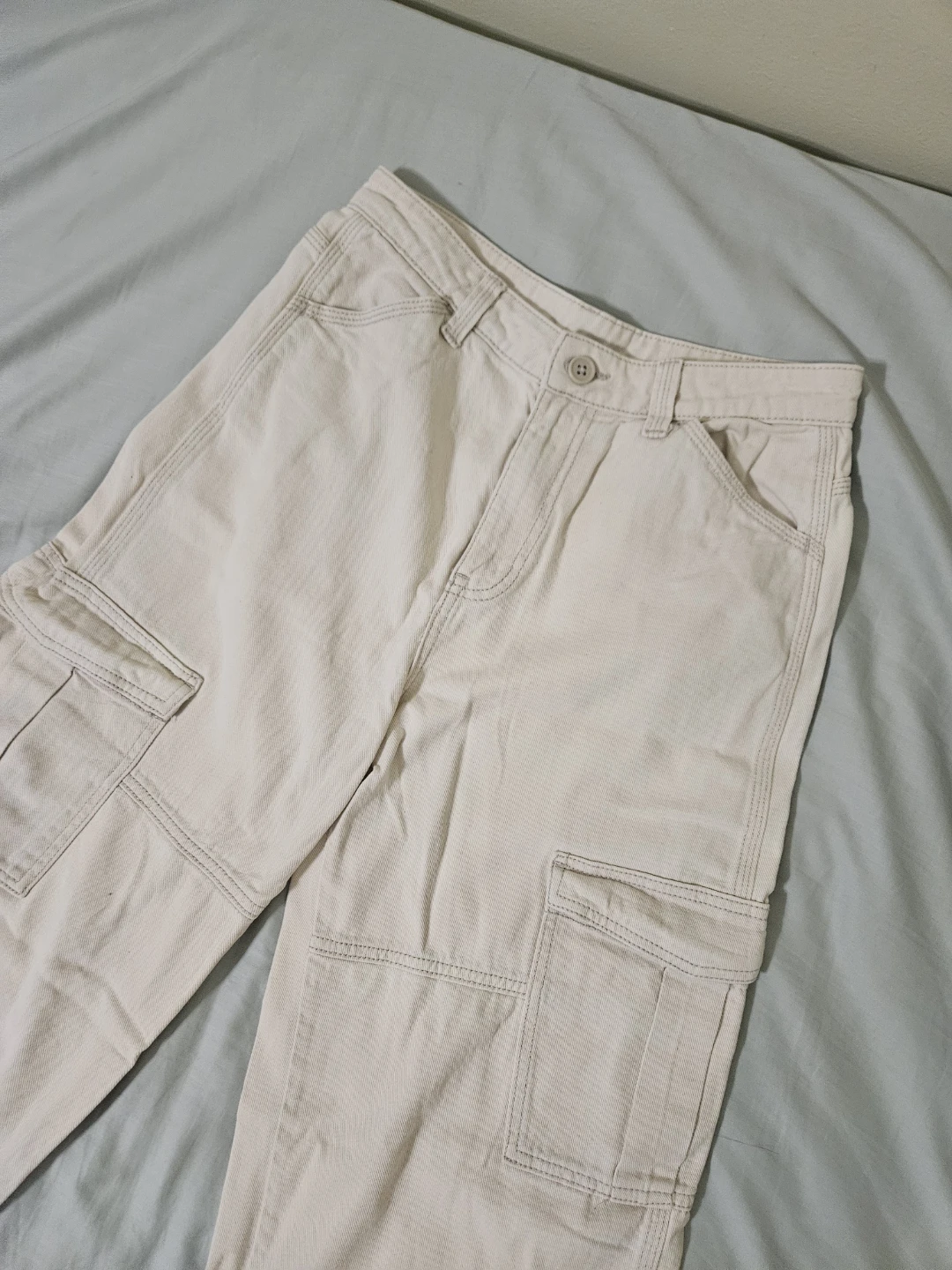H&M Cream Cargo Pants - Size 2 - photo 2