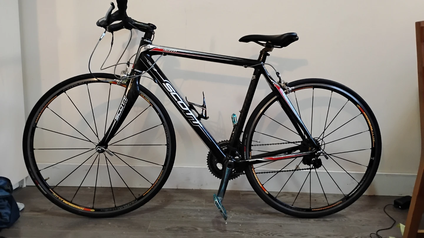 Scott CR1 Pro Road bike, Dura Ace 7900, Mavic Ksyrium Elite