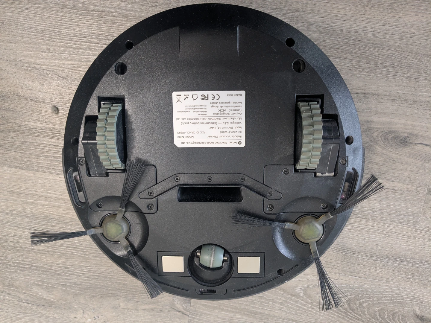 Lefant M210 Robot Vacuum - New Filter & Brushes - photo 2