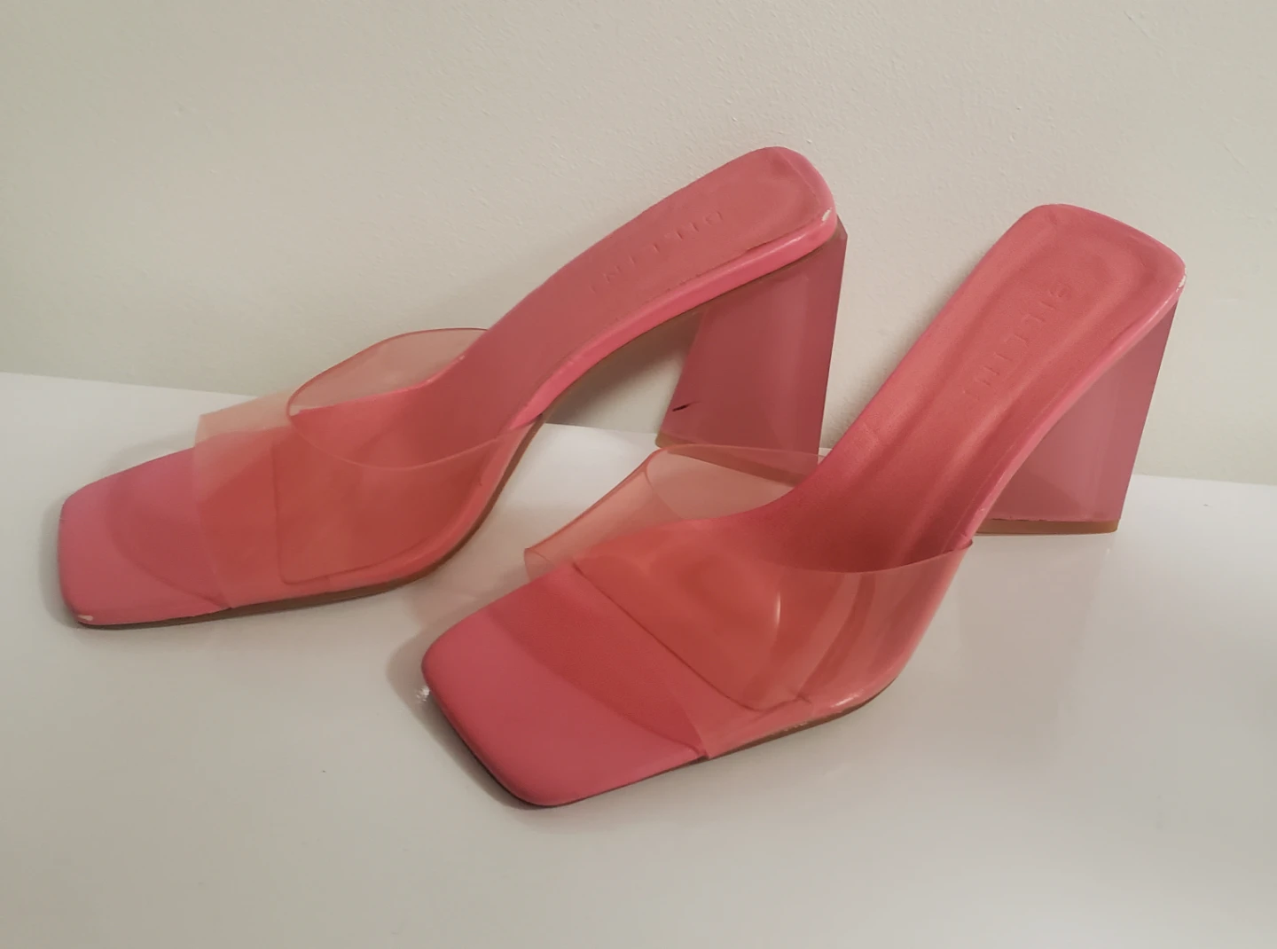 Brand new Bilini Quota in Fairy Floss Sandals - photo 4