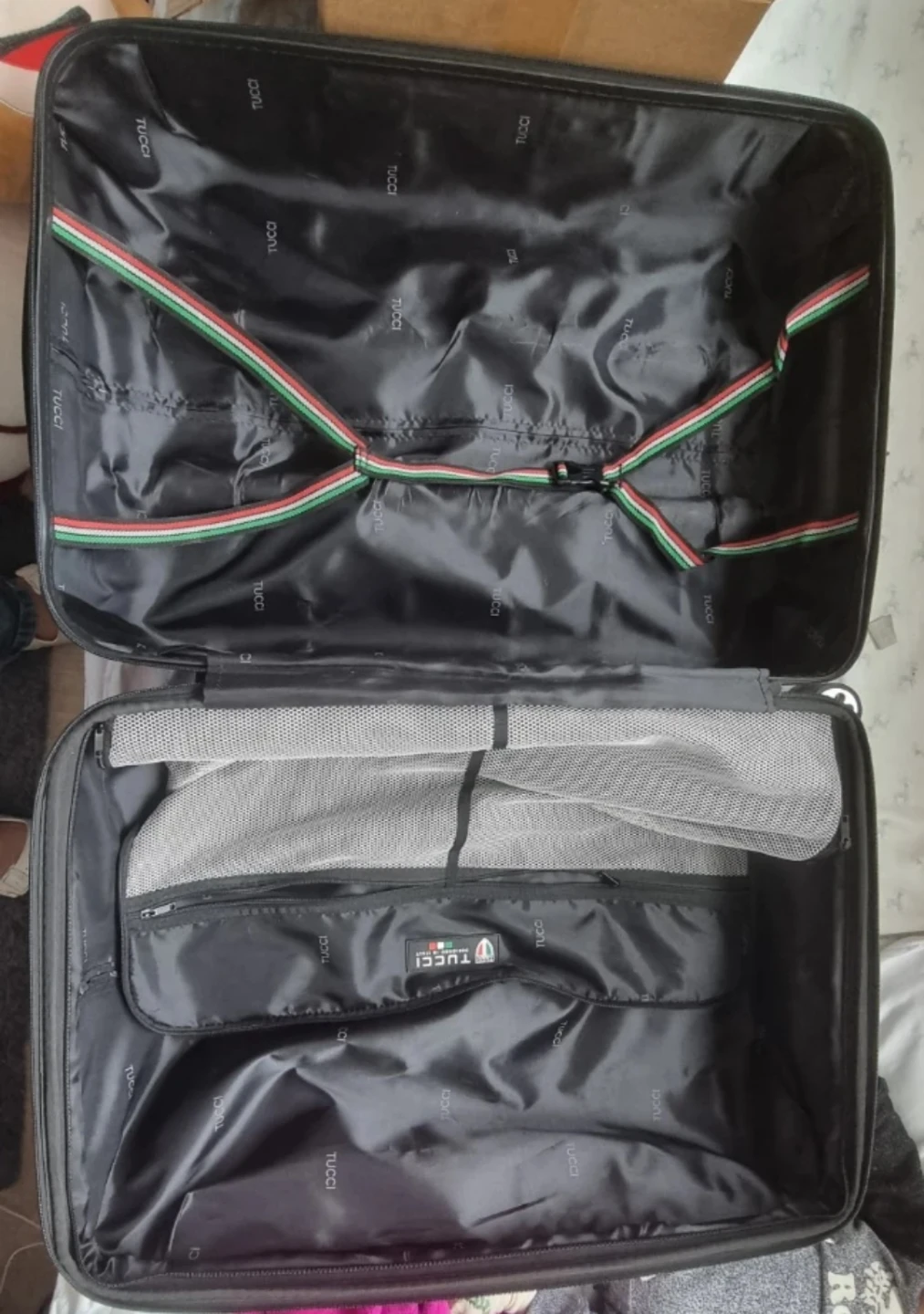 NEED TO GO!!! Tucci Luggage Suitcase - photo 2