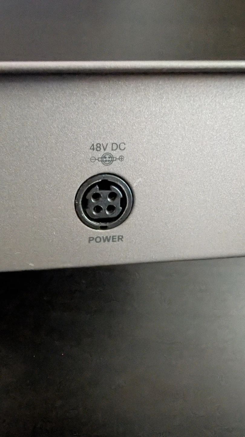 Cisco SF302-08P 8-Port 10/100/1000 PoE Managed Switch - photo 3