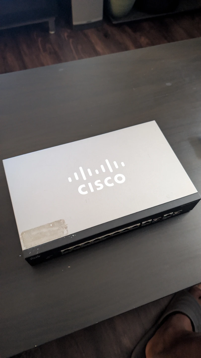 Cisco SF302-08P 8-Port 10/100/1000 PoE Managed Switch - photo 5