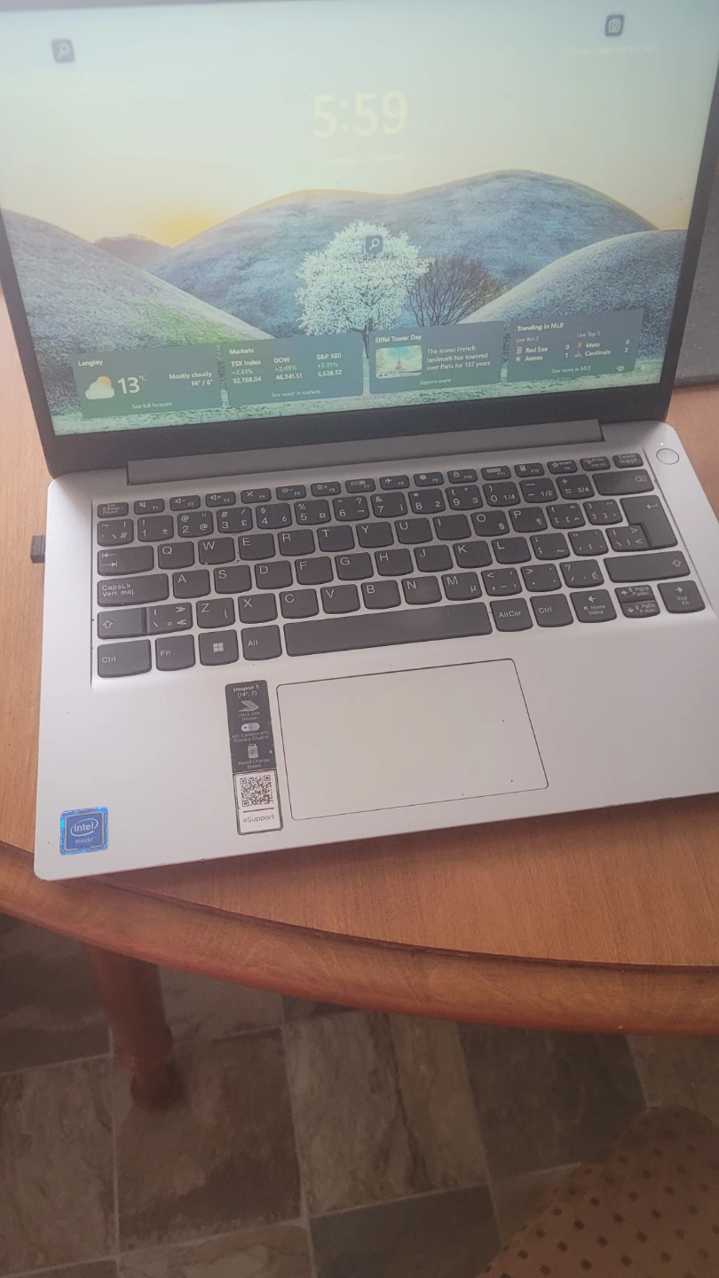 Lenovo Laptop - photo 2