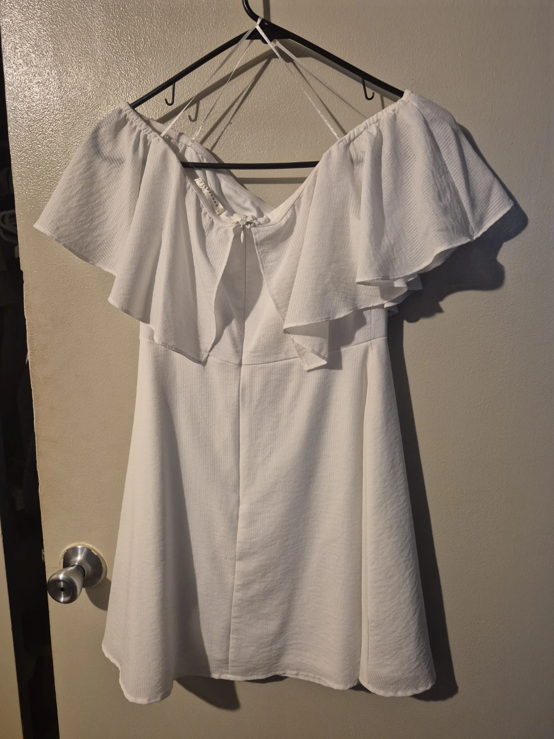 White Off-the-Shoulder Ruffle Dress - photo 2