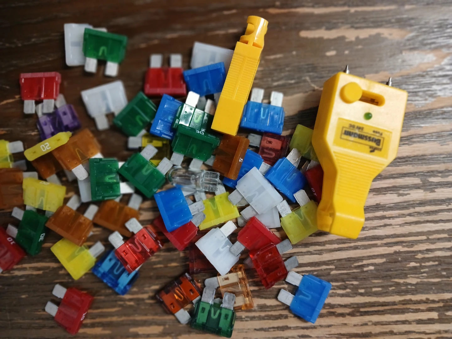 Fuse Assortment w/Tester & puller