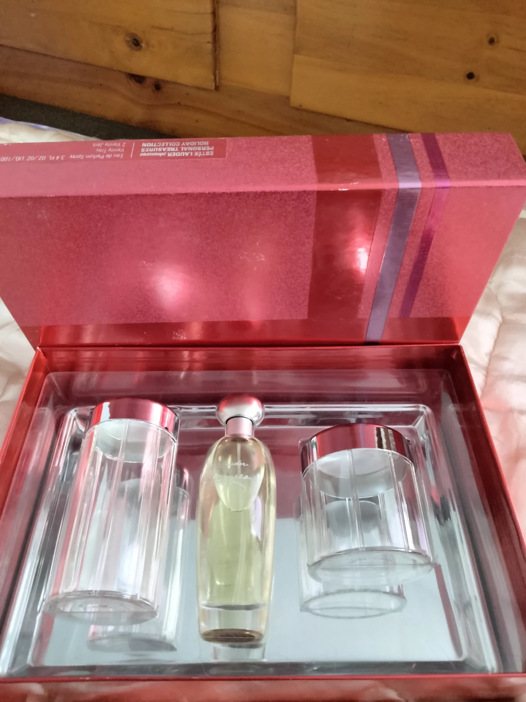 Estee Lauder Holiday Collection Perfume Gift Set - photo 2