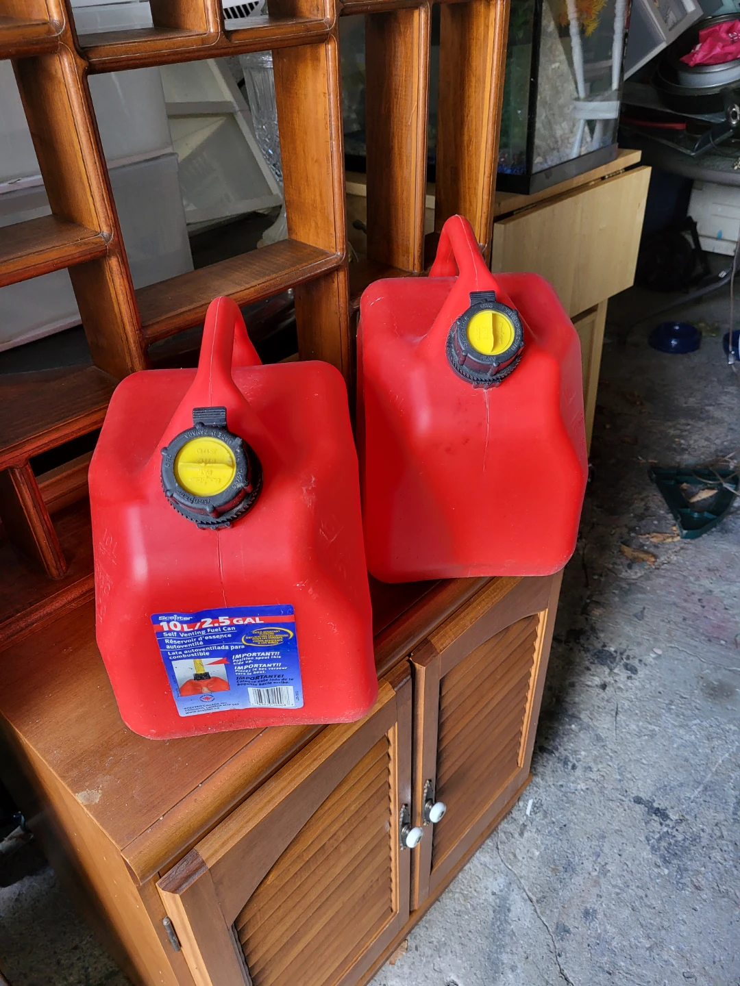 2 x Red 10L (2.5 GAL) Gas Cans $9 ea