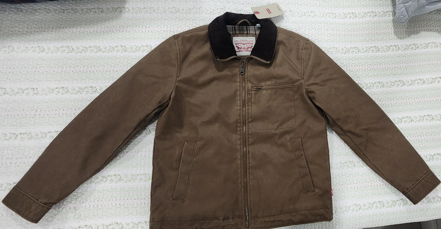 Levi Strauss jacket for men .size S.