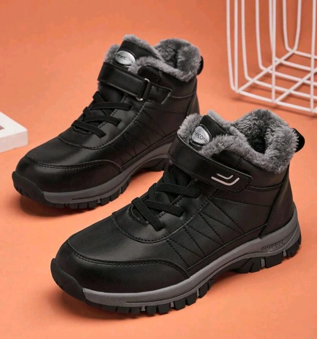 Men's Black Winter Boots - Size 8 - Gently Used - photo 2