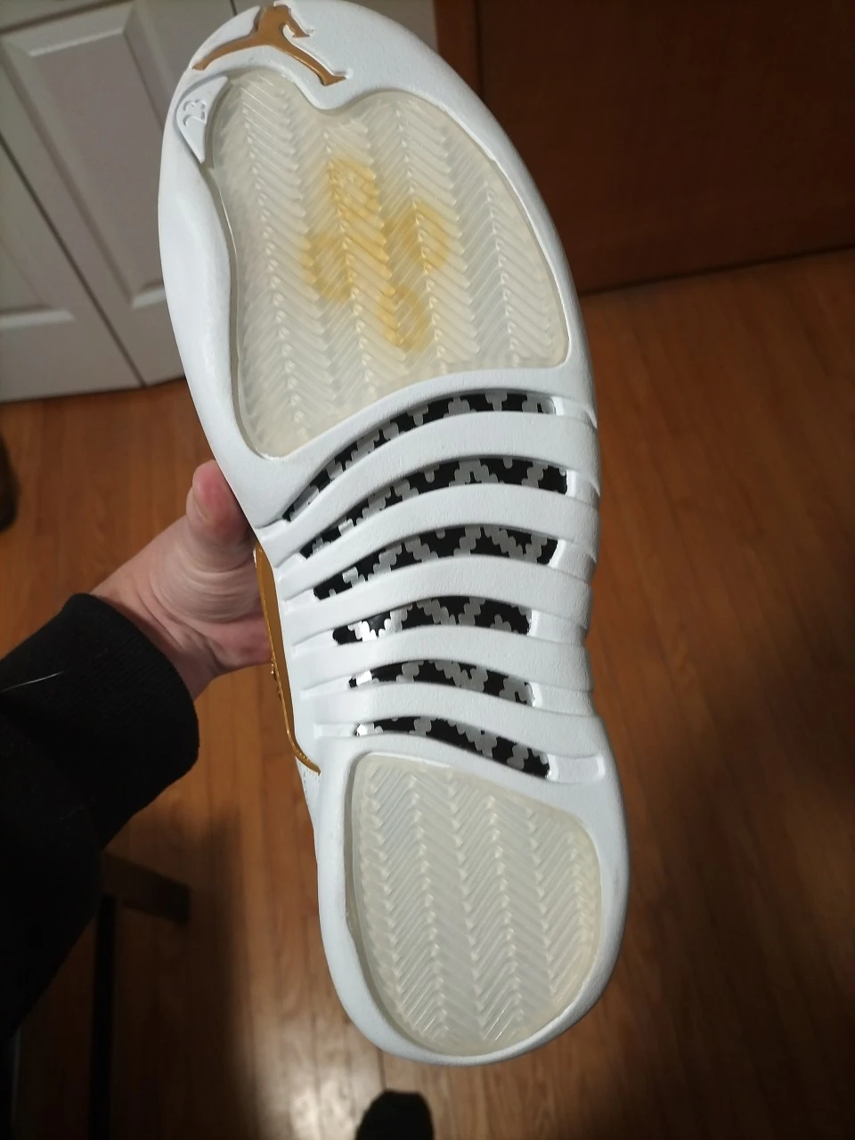 Air Jordan 12 OVO White Gold - photo 2