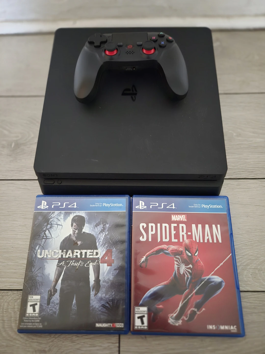 Ps4 slim 1tb