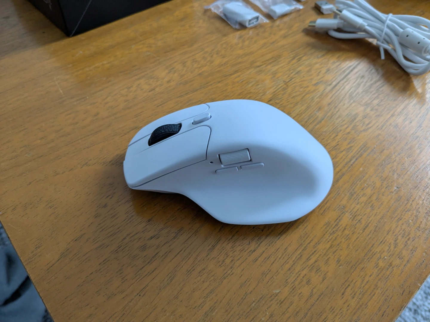 Keychron M6 Wireless Mouse - Like New - photo 2