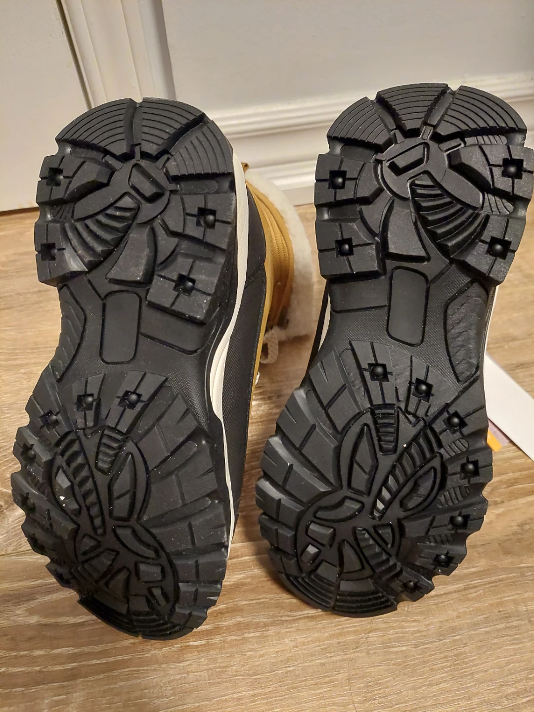 NEW Mountain Warehouse women Winter Boots size 6 - photo 4