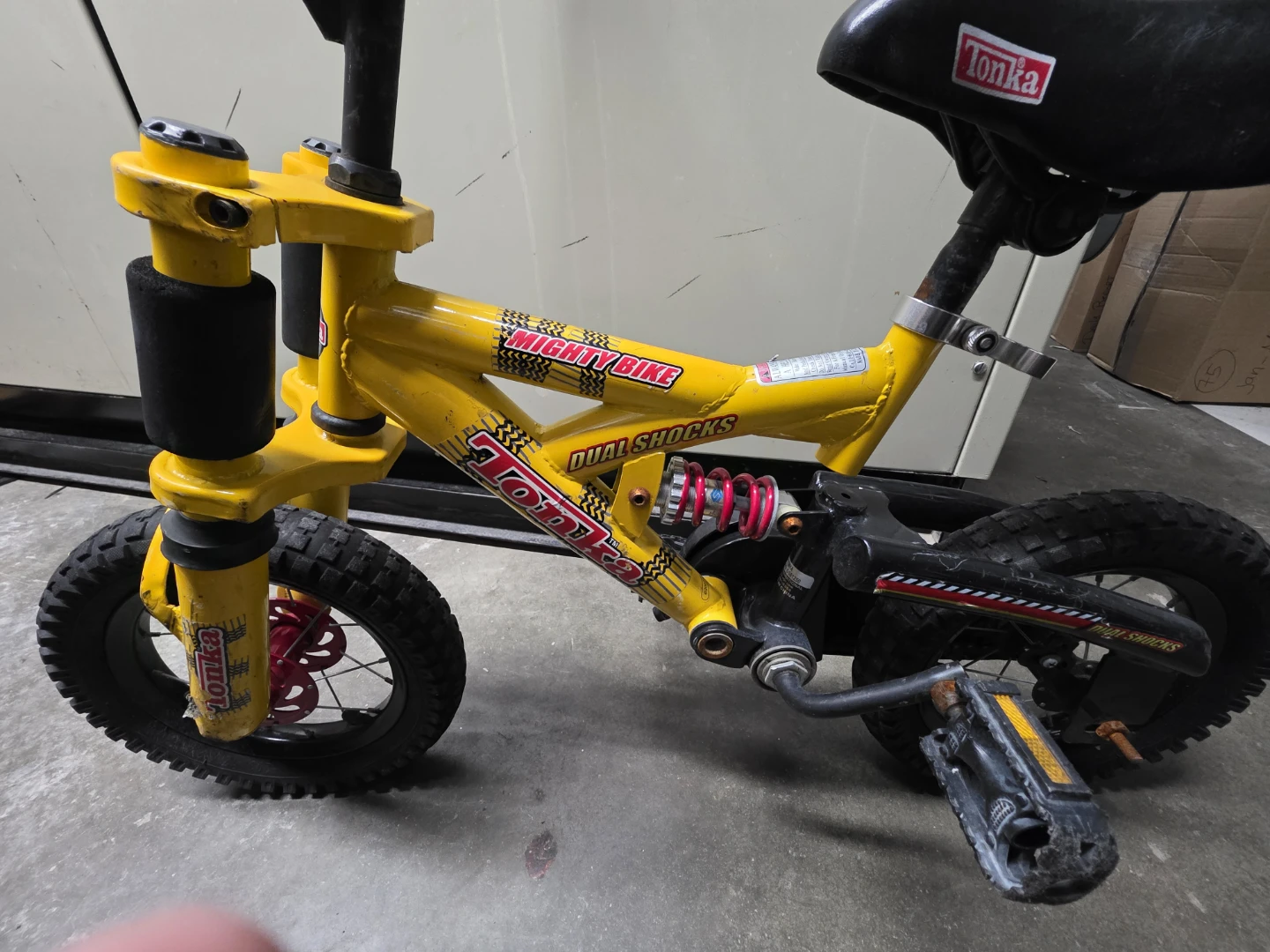 Tonka Mighty Bike Dual Shocks Kids Bicycle