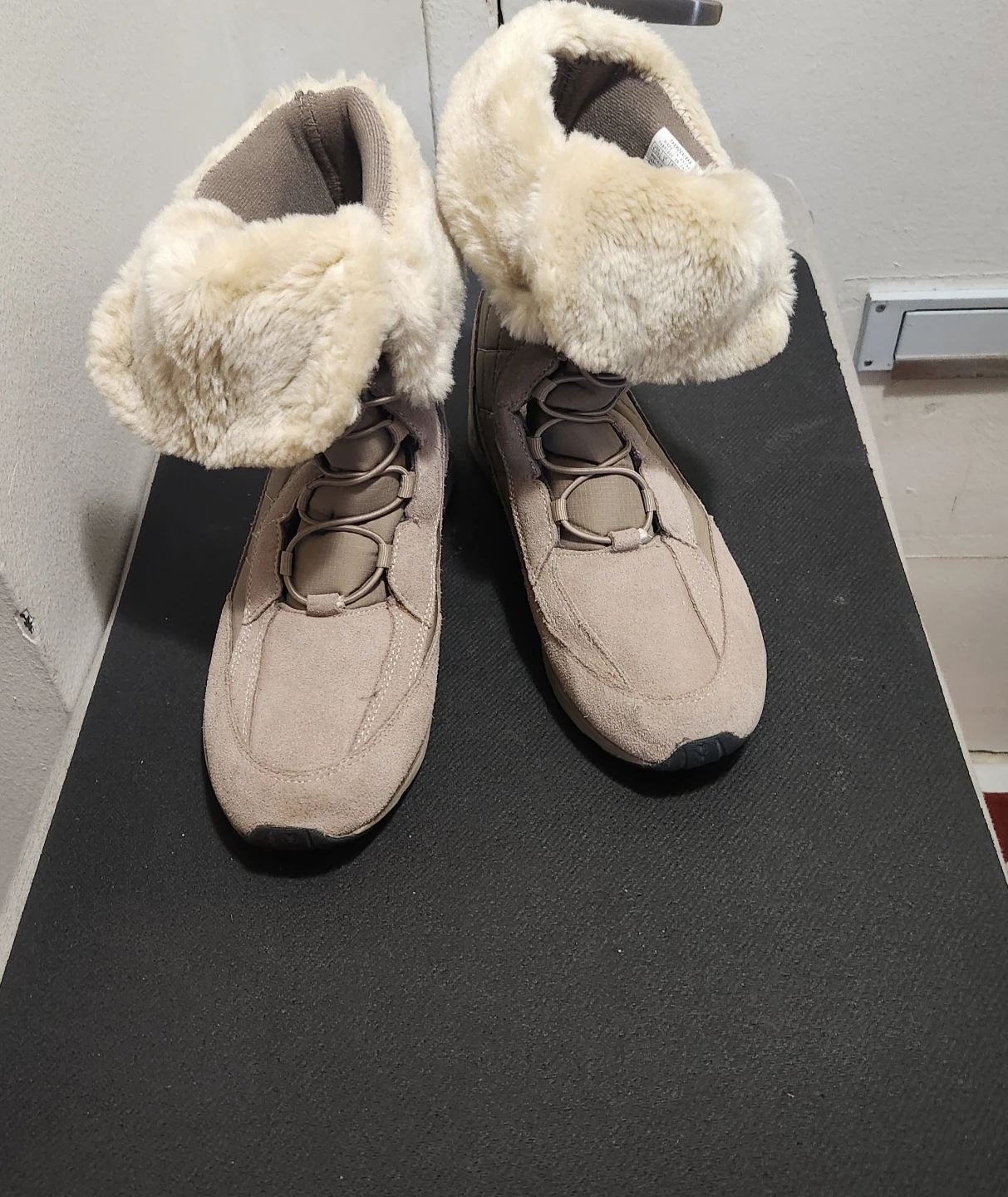 Women's Muk Luks Winter Boots