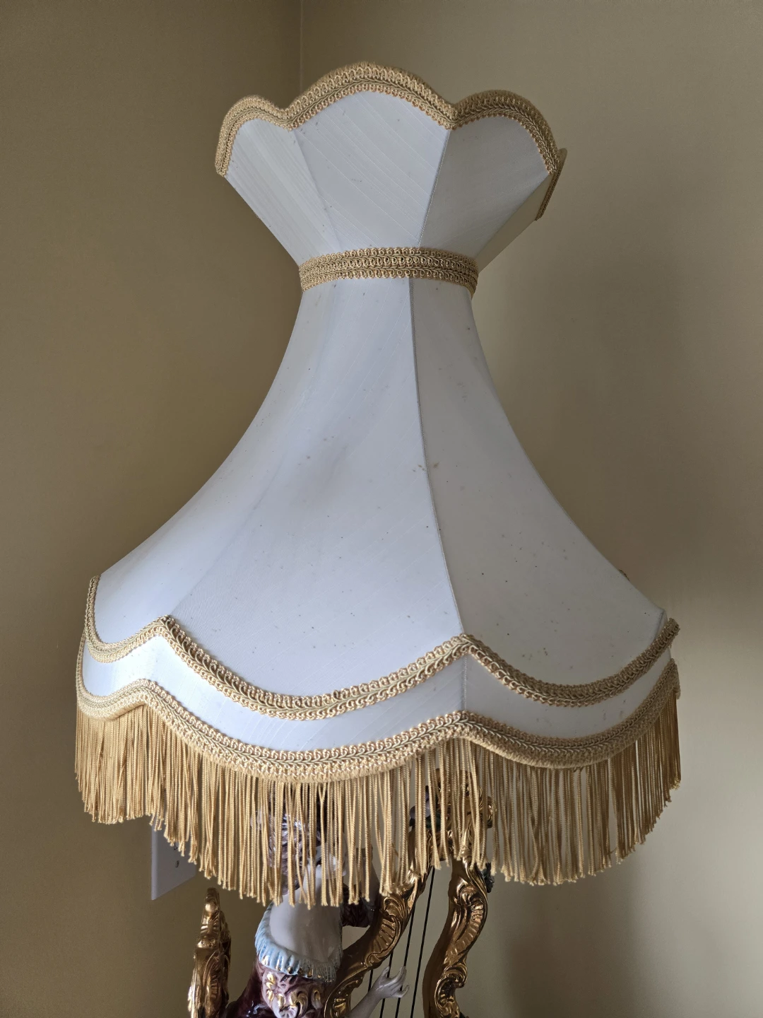 Porcelain Figurine Lamp with Harp Player and Fringed Shade - photo 2