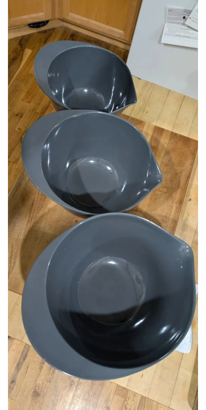 Set of 3 Williams Sonoma Grey Mixing Bowls - photo 3