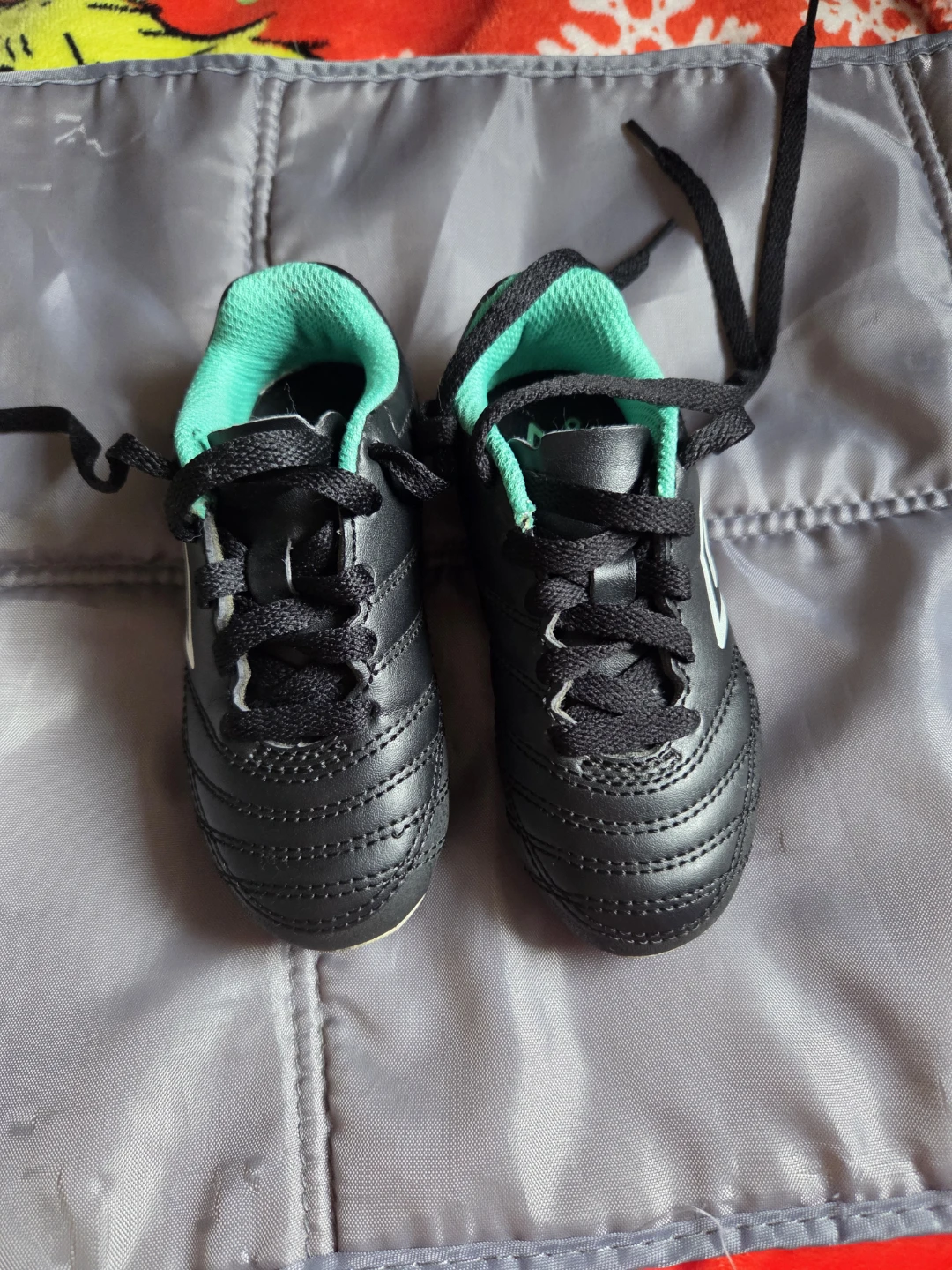 Umbro Classico Kids Soccer Cleats - photo 2