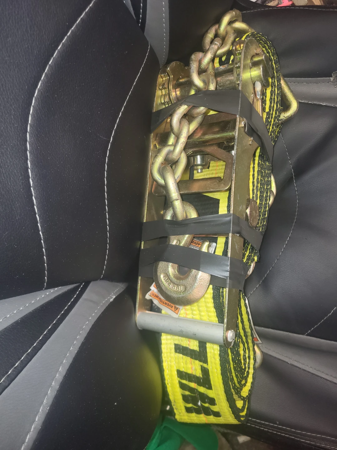 3in. x 30ft. Ratchet Strap w/Chain Anchors & Long/Wide Handle - photo 2