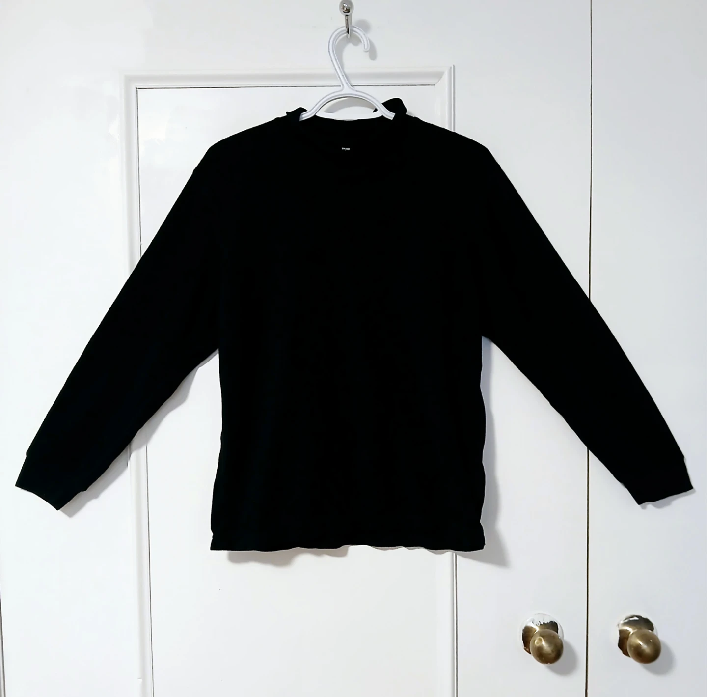 Women Medium Uniqlo Black Long Sleeve Shirt