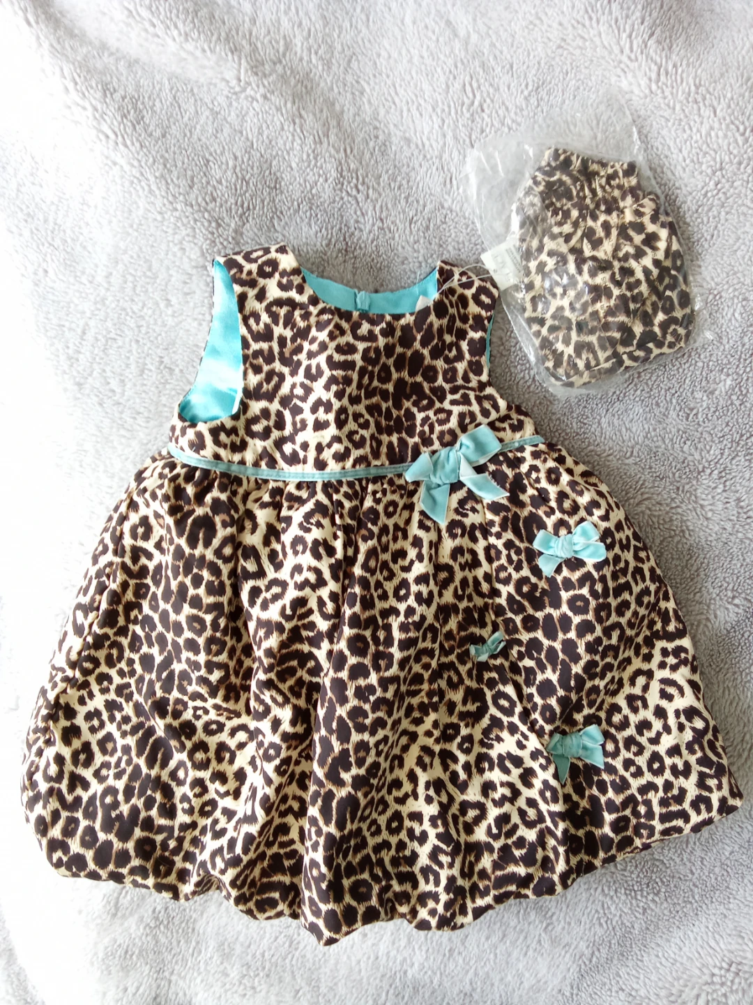 Leopard Print Baby Dress with Matching Bottoms 6-9M