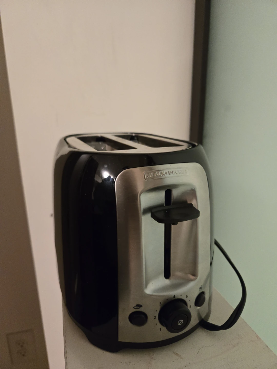 BLACK+DECKER 2-Slice Toaster