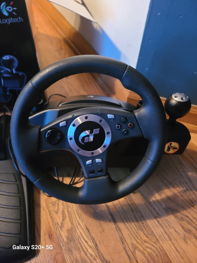 Logitech Driving Force GT Racing Wheel & Pedals for PS3 - photo 4