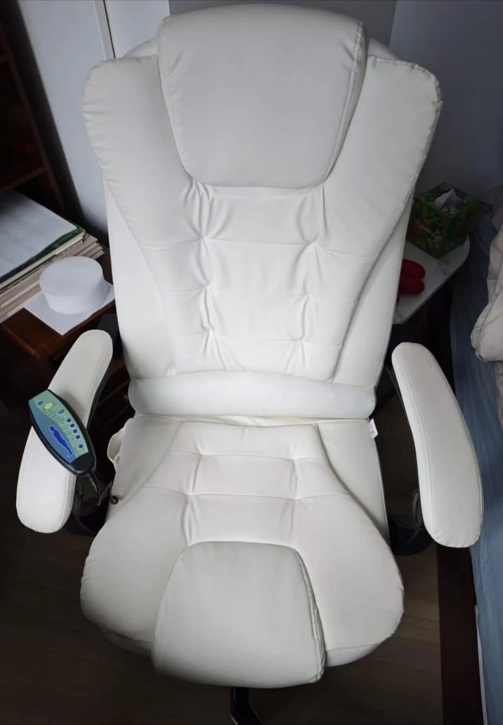 PU Leather Office Chair with massage functions - photo 4