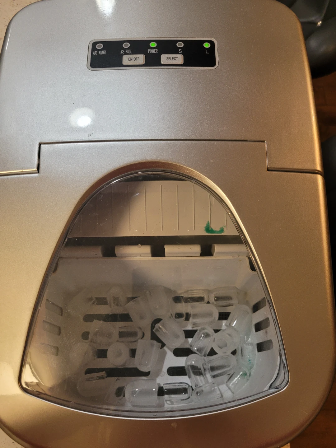 Igloo ICE108 Portable Electronic Ice Maker - photo 2