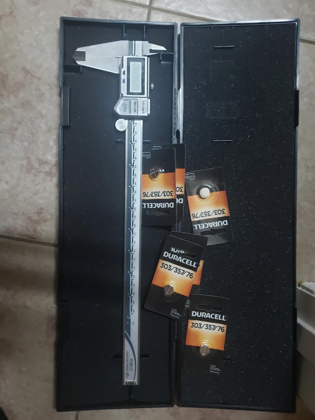 Mitutoyo Absolute Digital Caliper with Case & Batteries