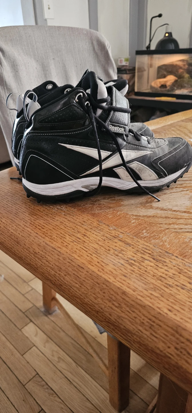Reebok NFL Football Cleats - photo 3