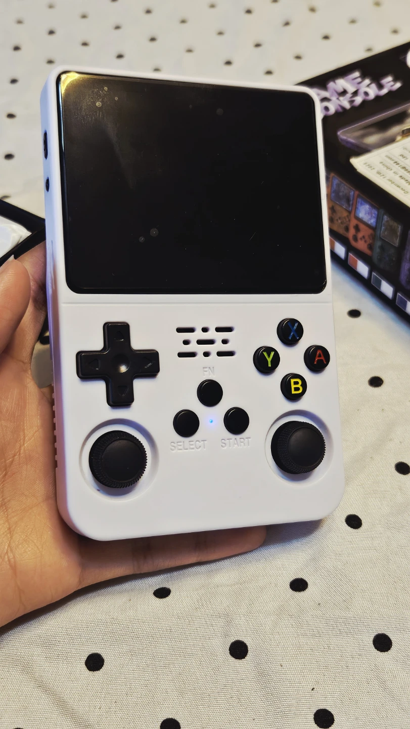 Retro Game Console R36S - photo 5