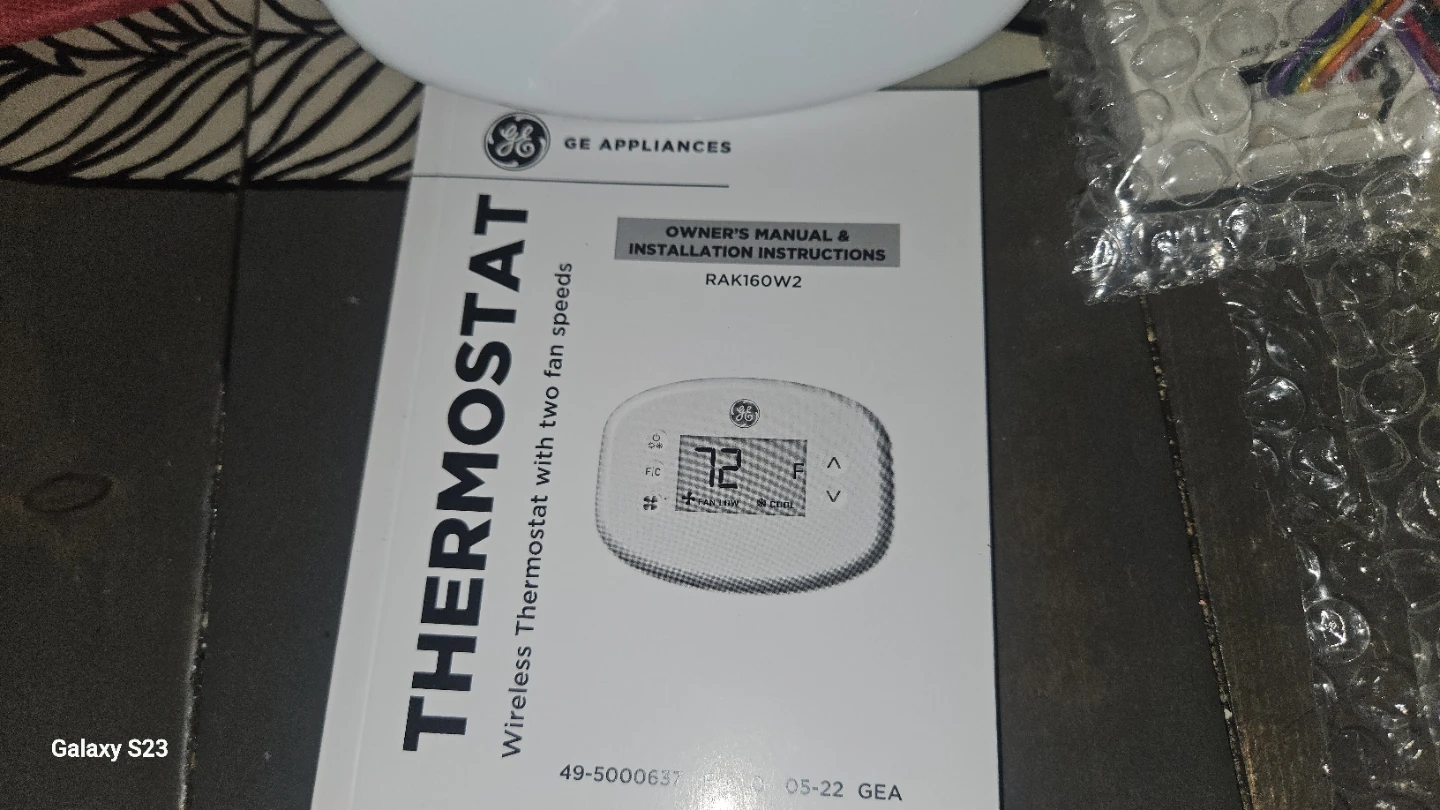 GE Wireless Thermostat with two fan speeds - photo 3