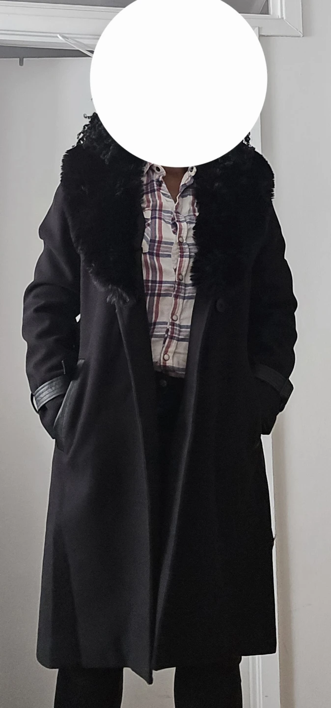 SUZI SHIER Black Trench Coat with Faux Fur Collar - photo 3