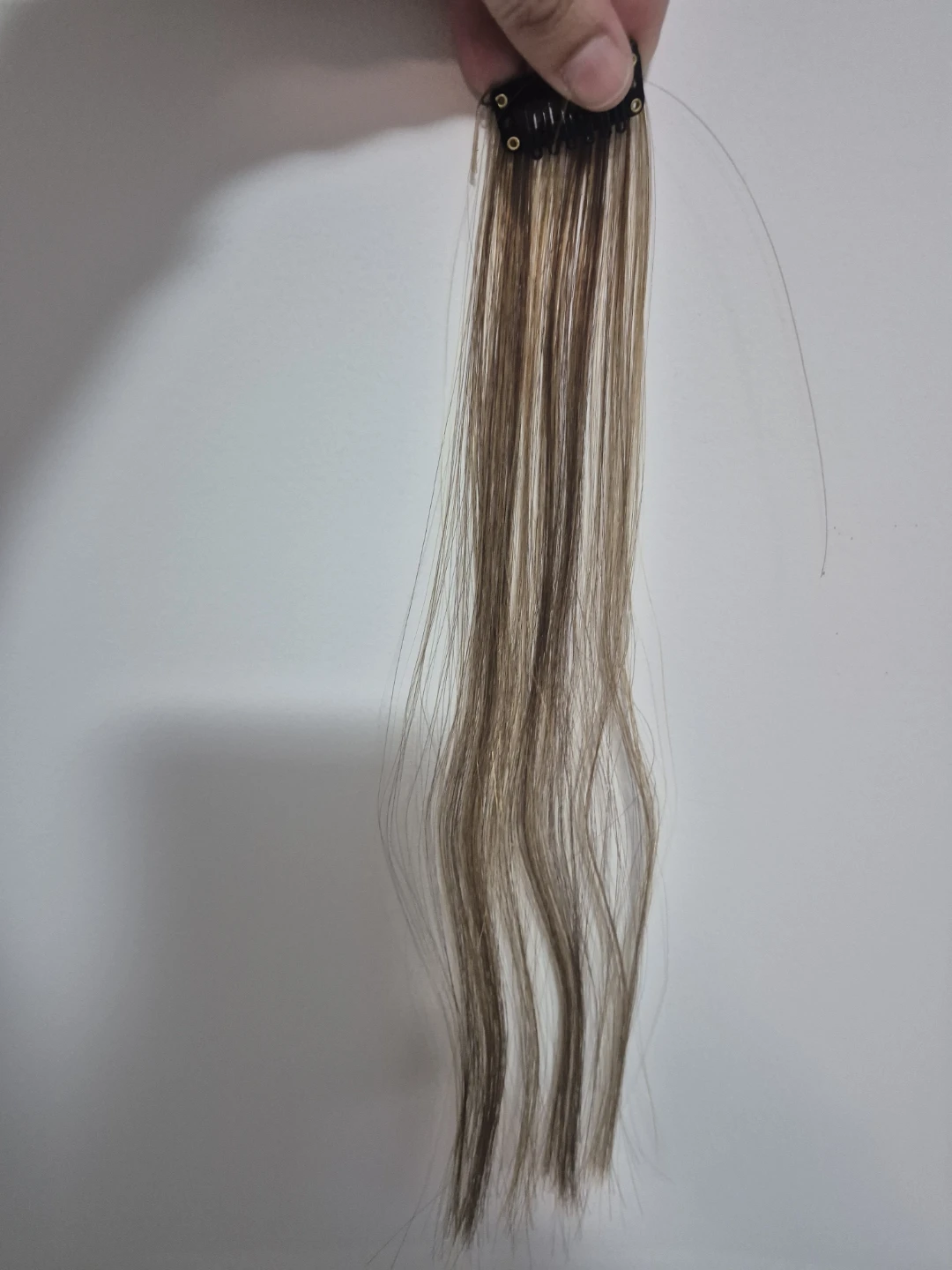 Clip-in Hair Extensions - Black & Brown